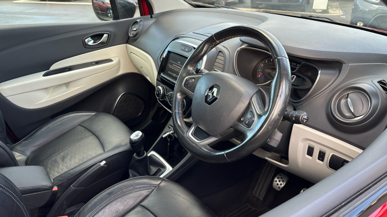 Renault Captur 1.5 dCi 90 Signature X Nav 5dr Diesel Hatchback